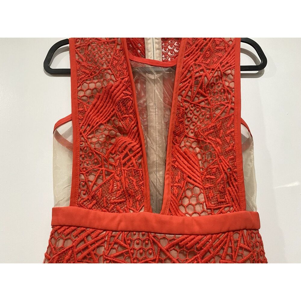 Manning Cartell Dress Red Lace sheath Medium Midi Gallery View Embroidered - Picture 10 of 16